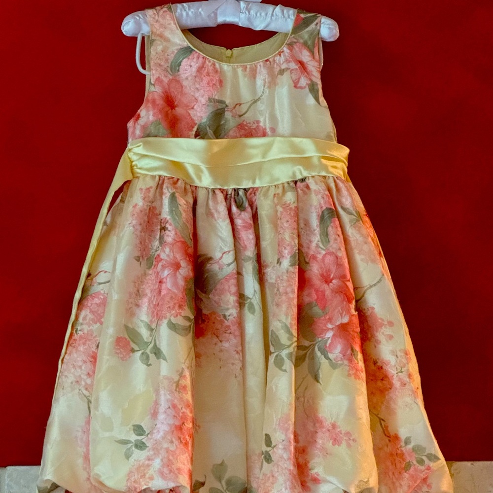 8 Bonnie Jean Bubble Hem Sleeveless Dress Yellow